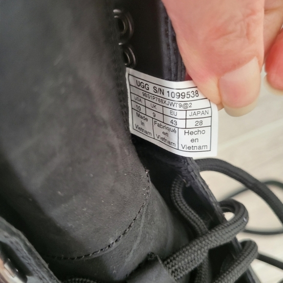 UGG Ritter Boot Black Treadlite Men's New Size 10 - Picture 11 of 11